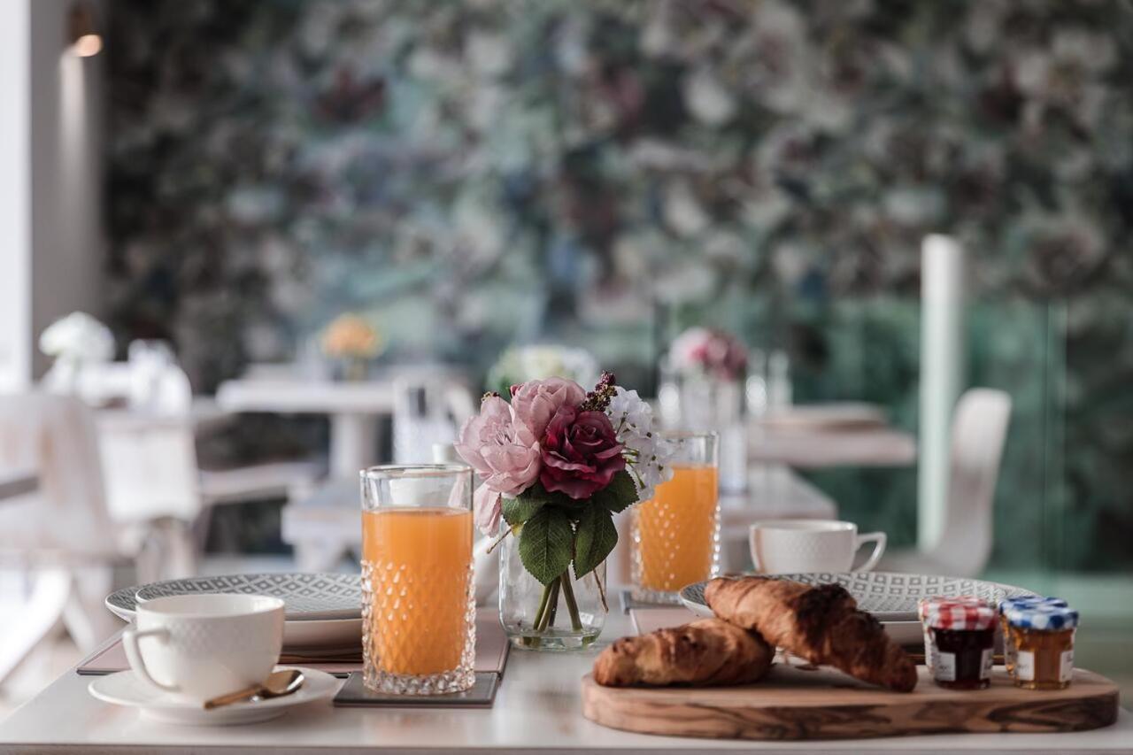 123 Mainstreet Boutique Hotel سانت جوليان المظهر الخارجي الصورة